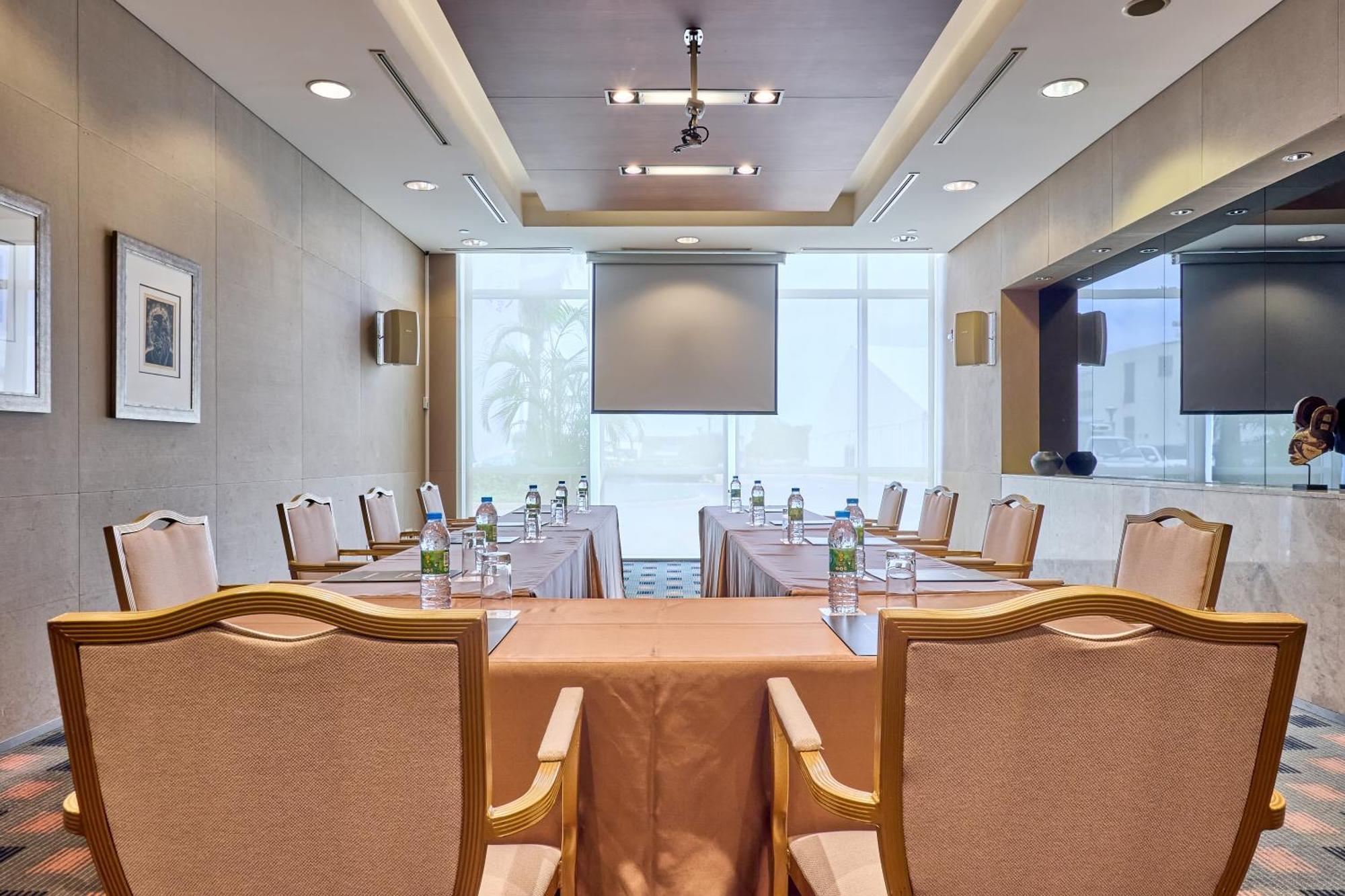 Hotel De Convencoes De Talatona, Hcta ลูอันดา ภายนอก รูปภาพ